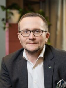 Сергей Жданов, директор Центра индустрии здоровья Сбербанка, объяснил принцип работы GigaDoc